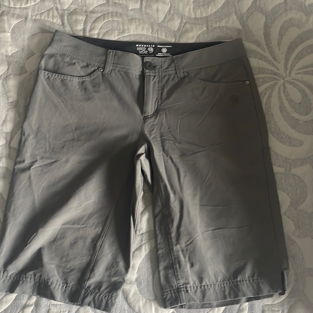 Mountain Hard Wear Shorts size 6